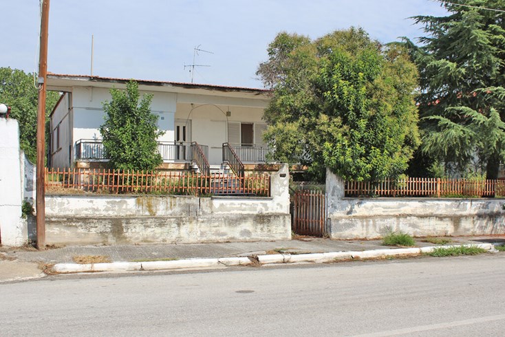 Realty photo 1