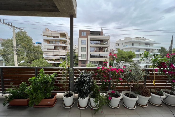 Realty photo 1