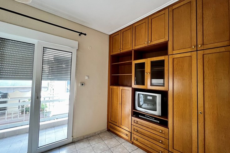 Realty photo 2