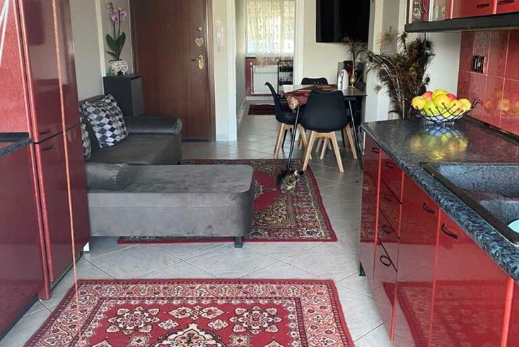 Realty photo 2