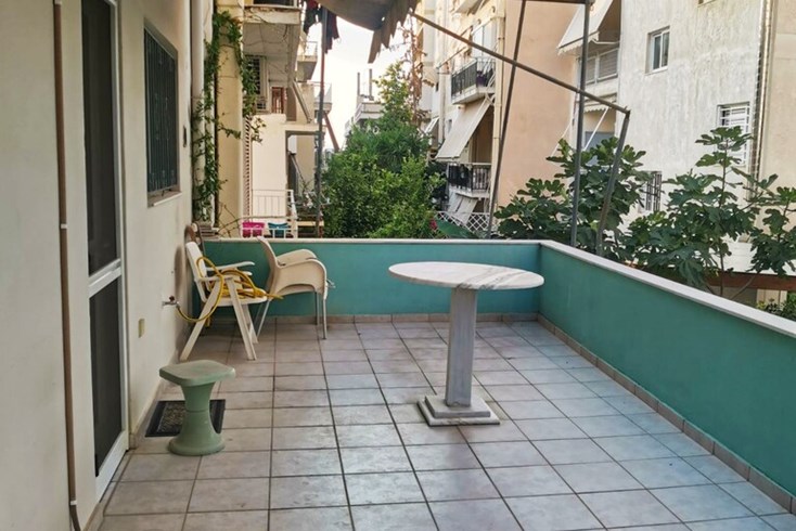 Realty photo 1