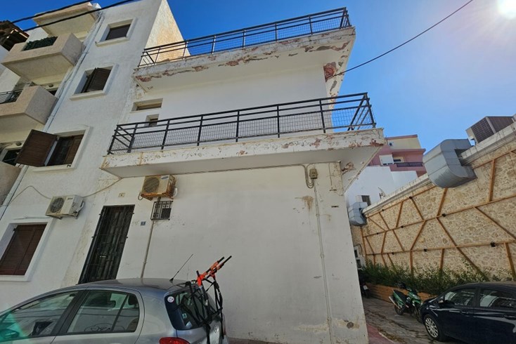 Realty photo 3