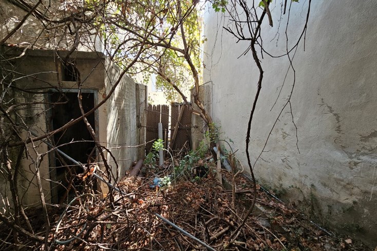 Realty photo 3