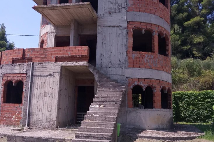 Realty photo 2