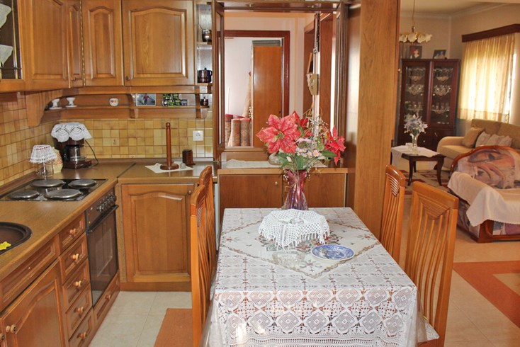 Realty photo 3