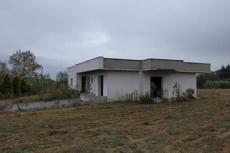 Realty photo 3