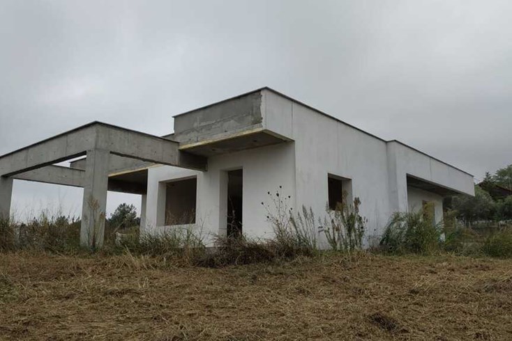 Realty photo 1