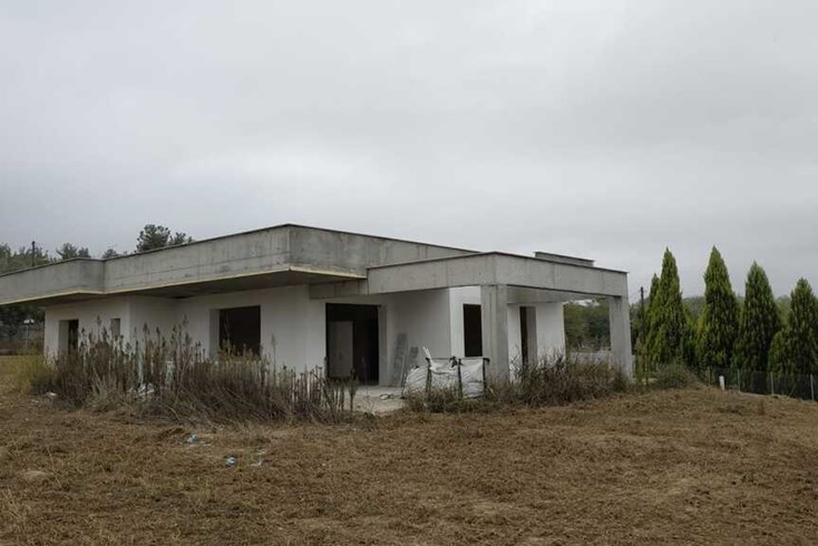 Realty photo 2