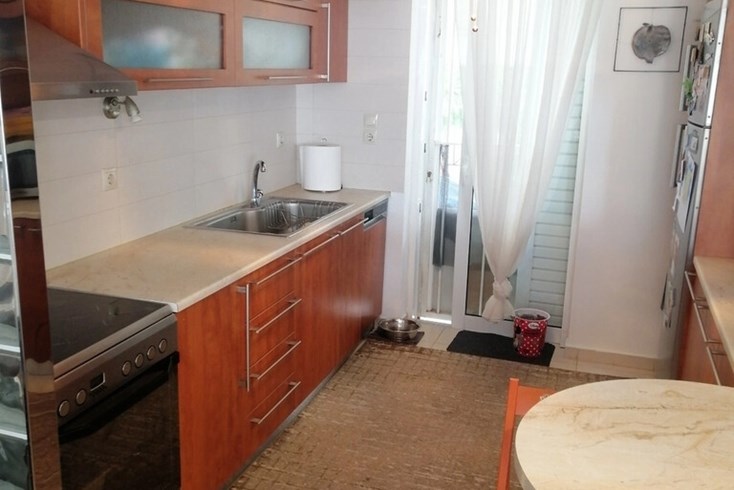 Realty photo 2