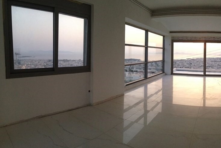 Realty photo 3