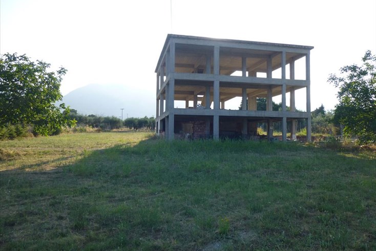Realty photo 2