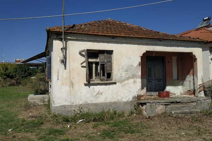 Realty photo 2