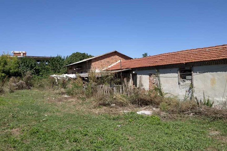 Realty photo 3