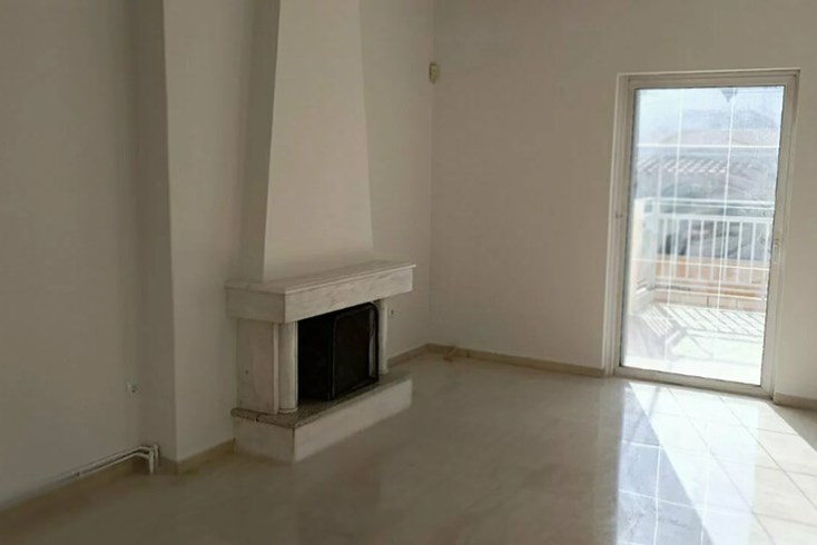 Realty photo 2