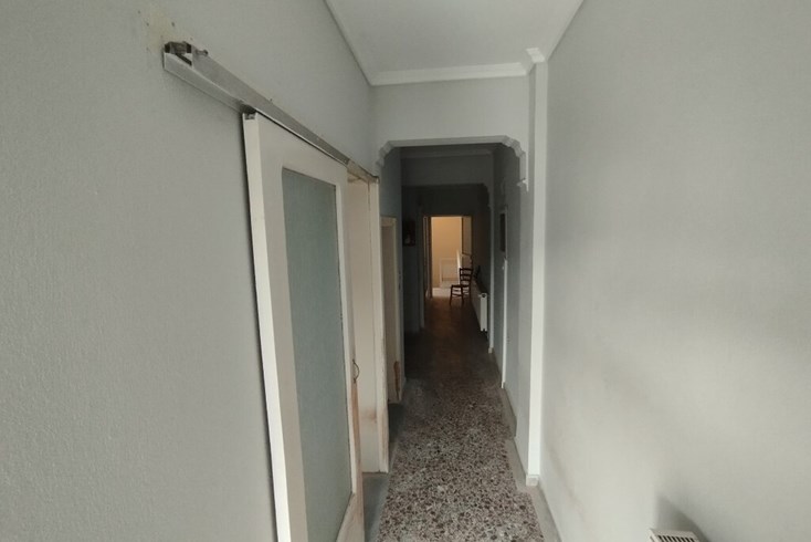 Realty photo 2