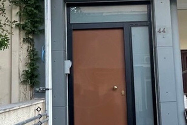 Realty photo 2