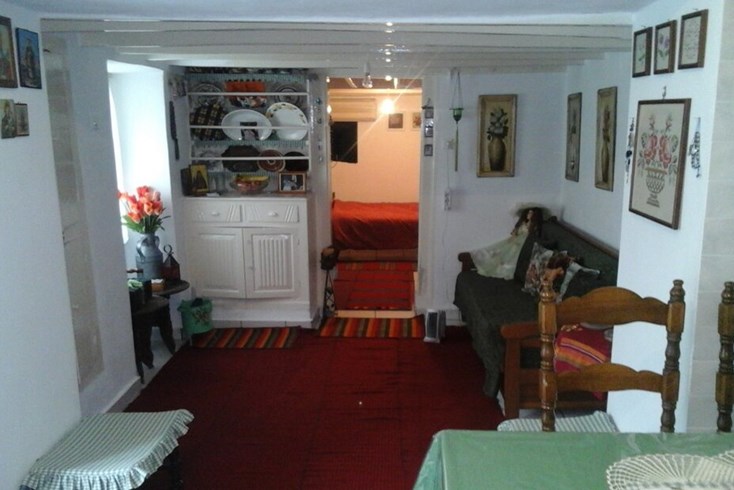 Realty photo 3