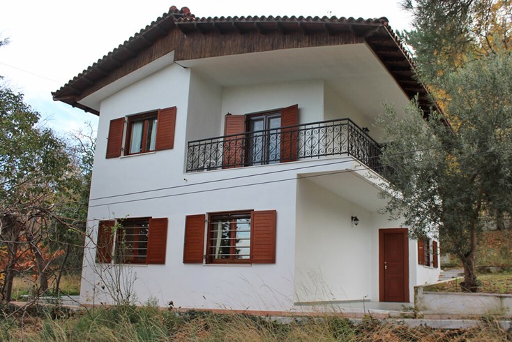 Realty photo 2