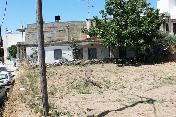 Realty photo 2