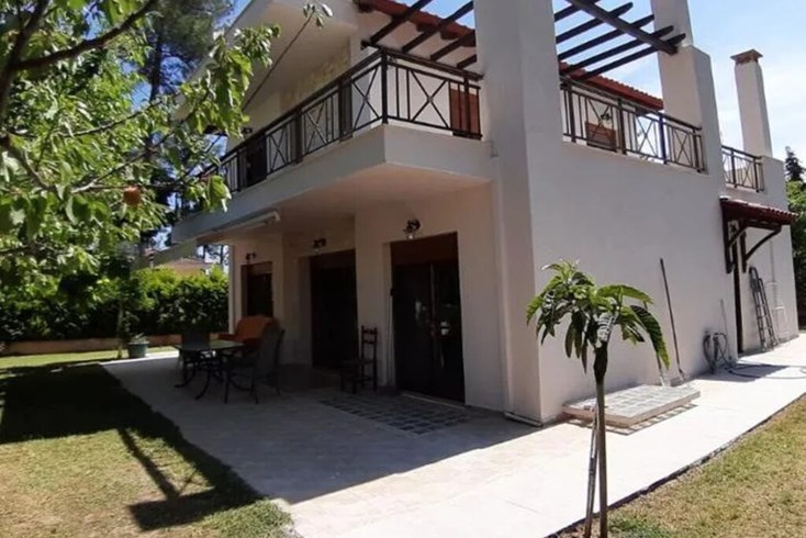 Realty photo 1