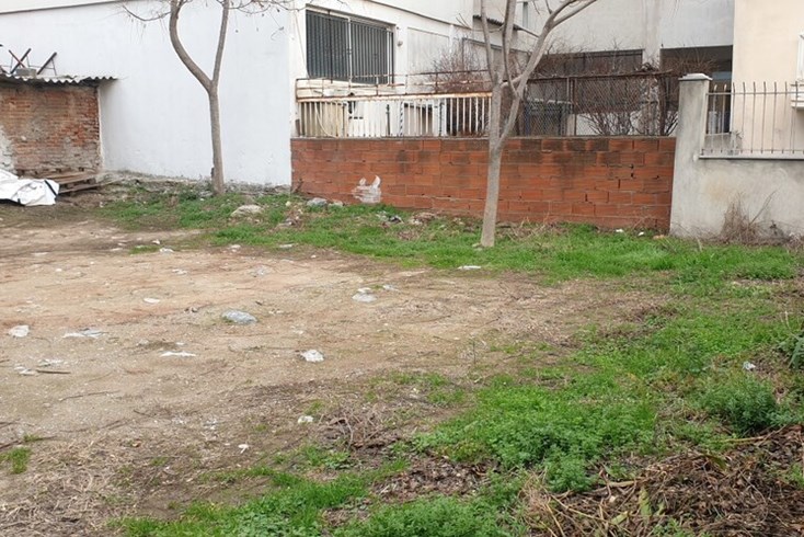Realty photo 1