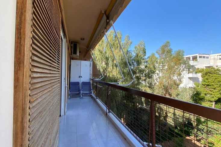 Realty photo 1