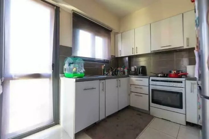 Realty photo 3