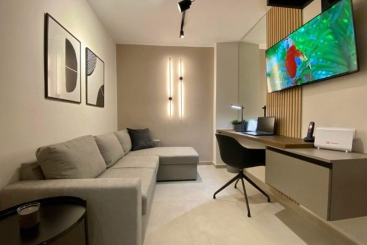 Realty photo 1