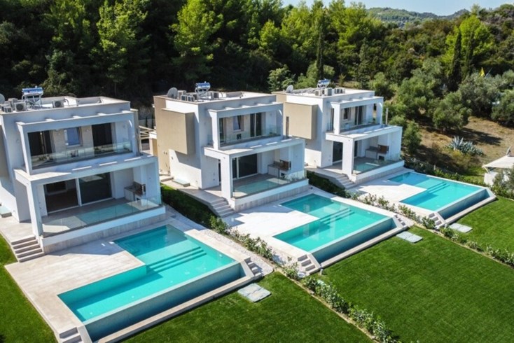 Realty photo 2
