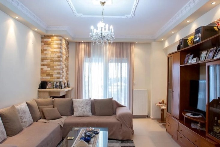 Realty photo 1