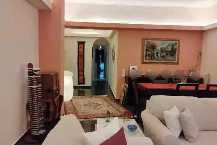 Realty photo 2