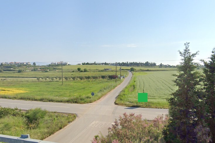 Realty photo 1