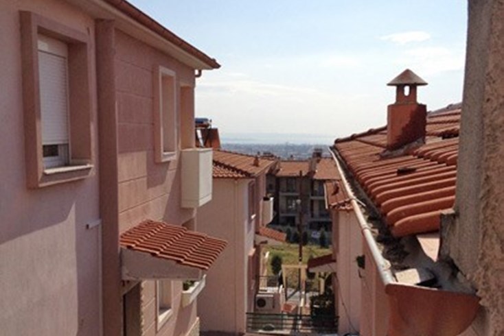 Realty photo 3