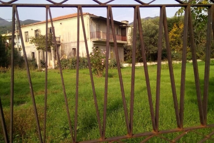 Realty photo 2