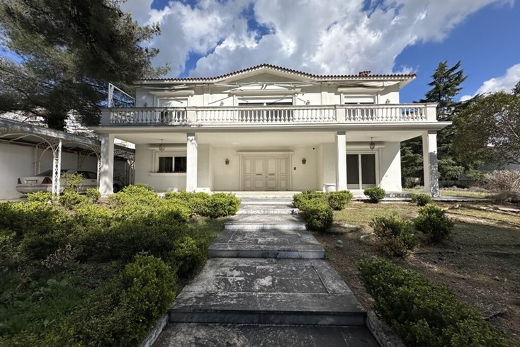 Realty photo 1
