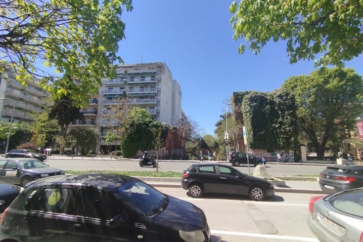 Realty photo 2