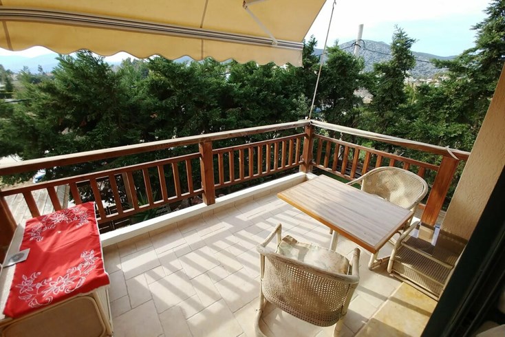 Realty photo 3