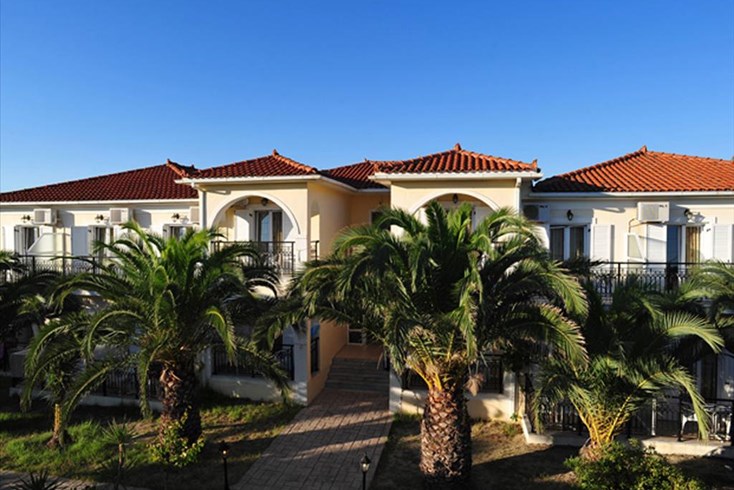 Realty photo 1