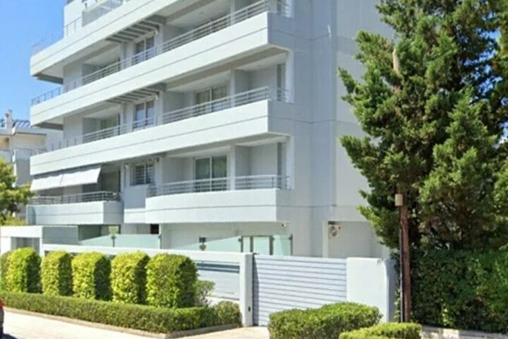Realty photo 1