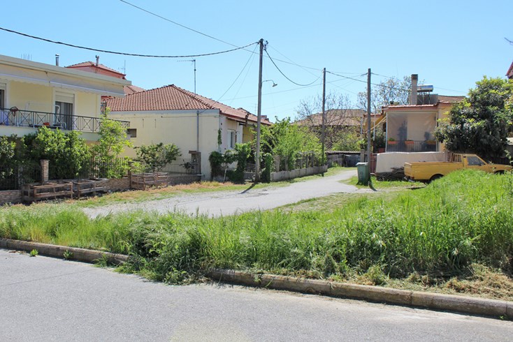 Realty photo 1