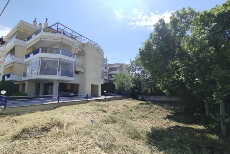 Realty photo 1