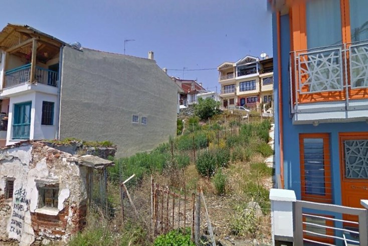 Realty photo 2