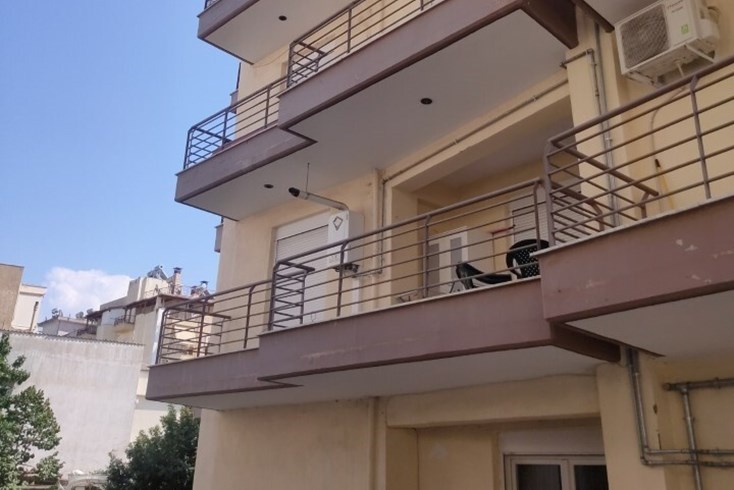 Realty photo 1