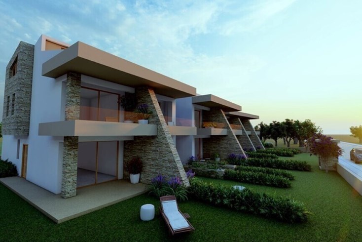 Realty photo 1