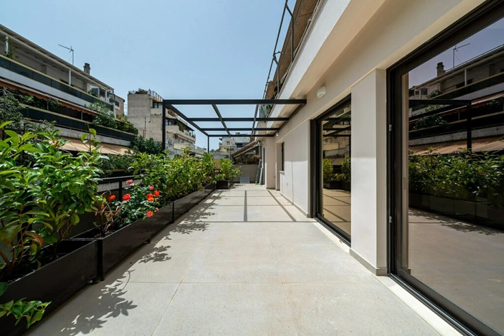 Realty photo 2