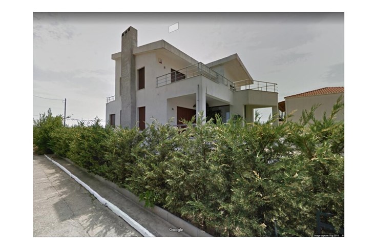 Realty photo 1