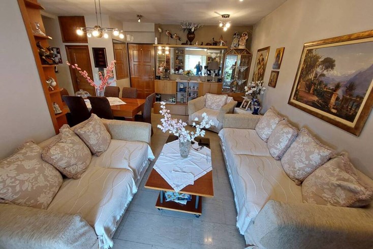 Realty photo 1