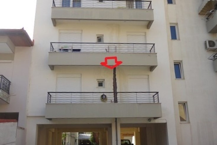 Realty photo 1