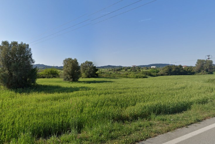 Realty photo 1