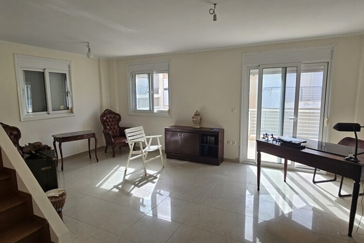 Realty photo 1